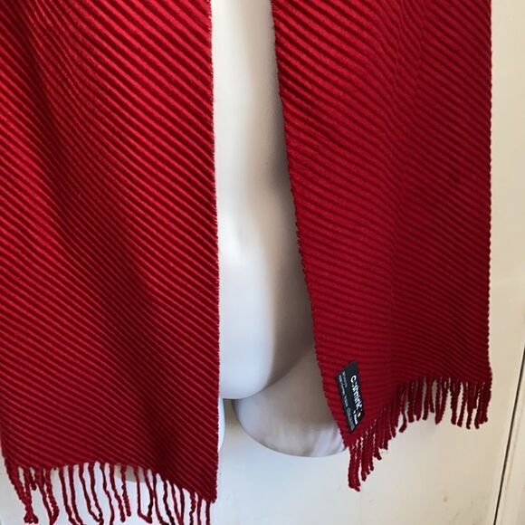 CASHMINK By V Fraas Red Textured Fringe Scarf - Picture 3 of 5
